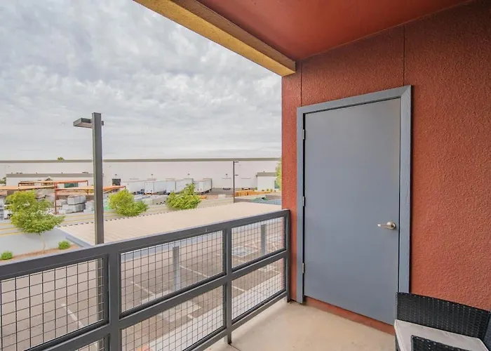 Sleek2bdpool Gym Parking Wd Sleeps8 *